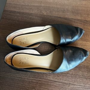 Well loved Naturalized flats for work